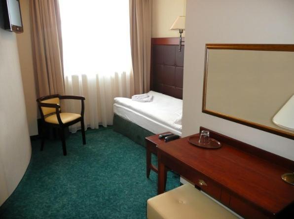 Hotel Gniecki Gdansk Przejazdowo Buitenkant foto