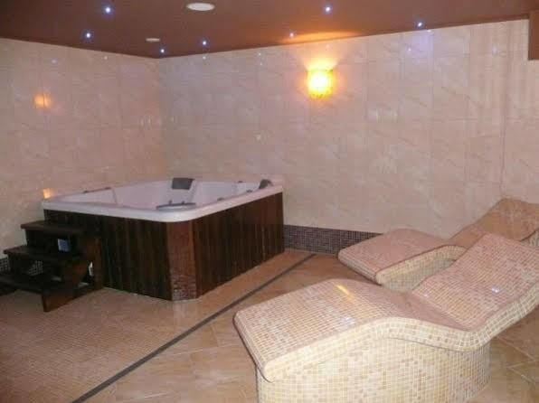 Hotel Gniecki Gdansk Przejazdowo Buitenkant foto