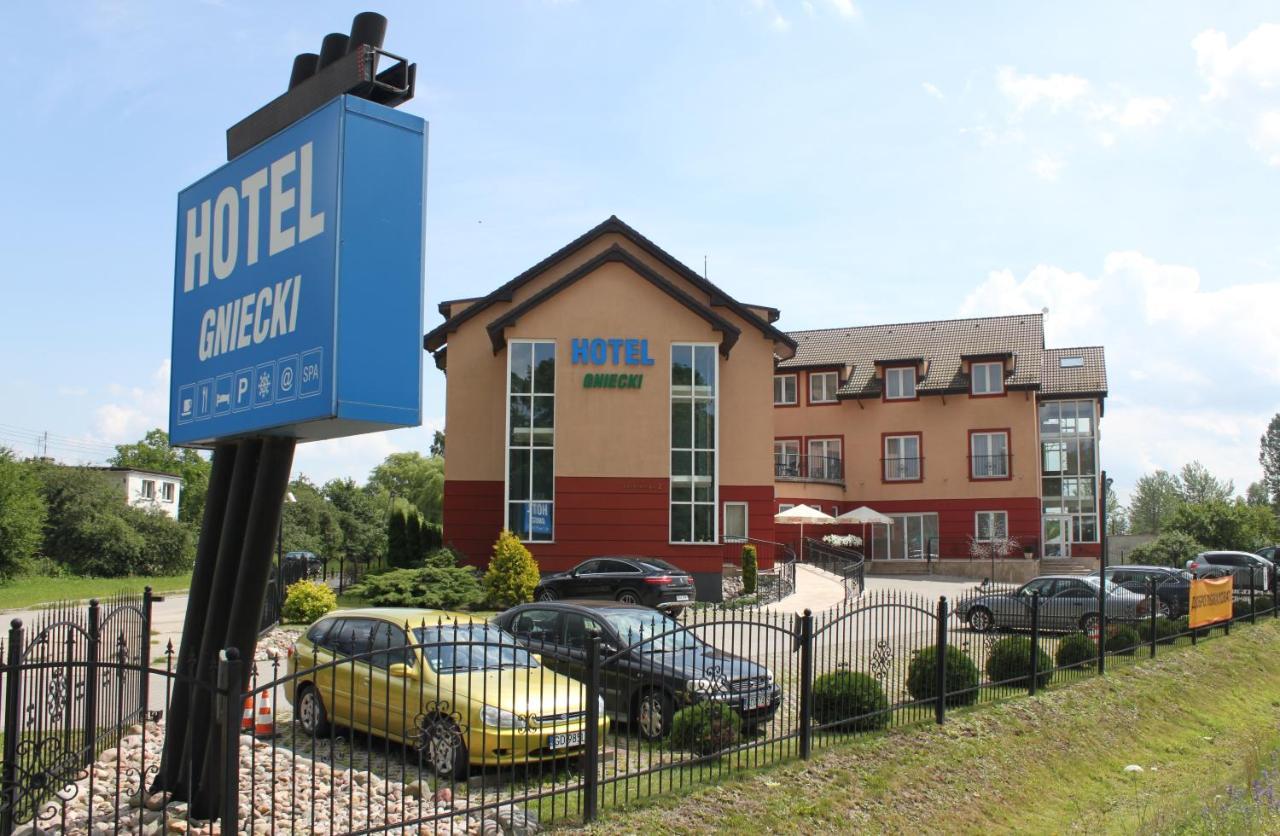 Hotel Gniecki Gdansk Przejazdowo Buitenkant foto
