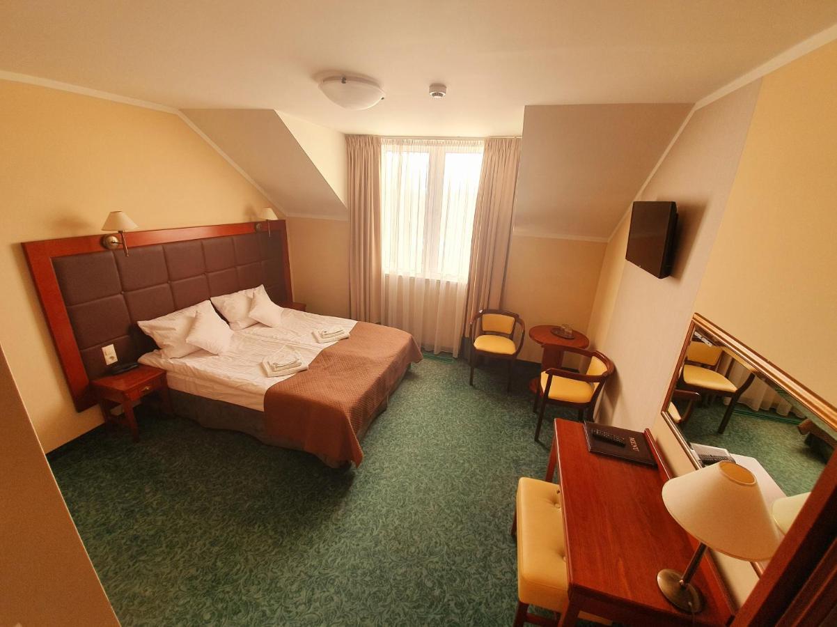 Hotel Gniecki Gdansk Przejazdowo Buitenkant foto